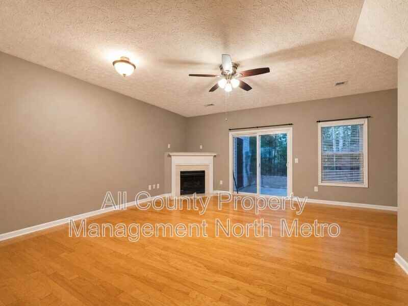 65 Pearl Chambers Dr - Photo 2 of 13