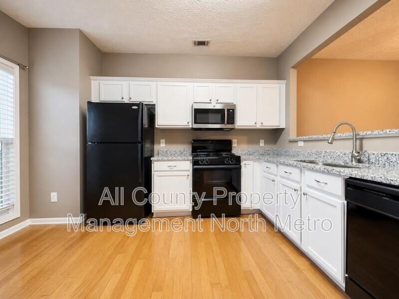 65 Pearl Chambers Dr - Photo 5 of 13