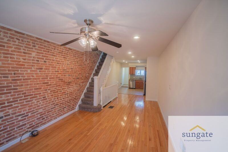 24 N Streeper St - Photo 2 of 38