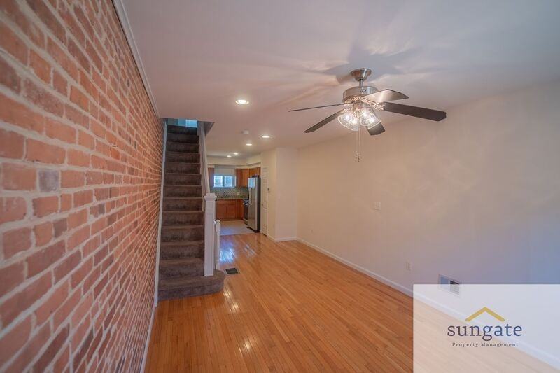 24 N Streeper St - Photo 5 of 38