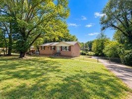 featured image of 240 E Old Trenton Rd