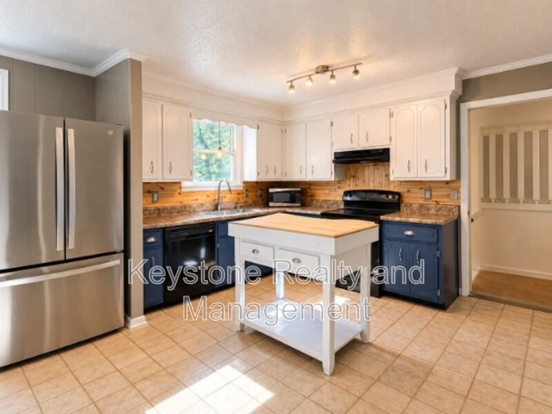 240 E Old Trenton Rd - Photo 3 of 16