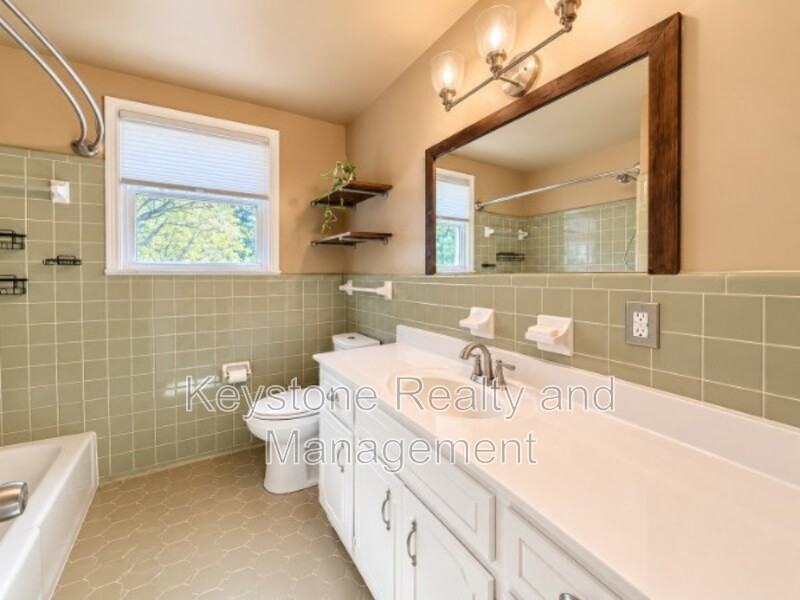240 E Old Trenton Rd - Photo 6 of 16