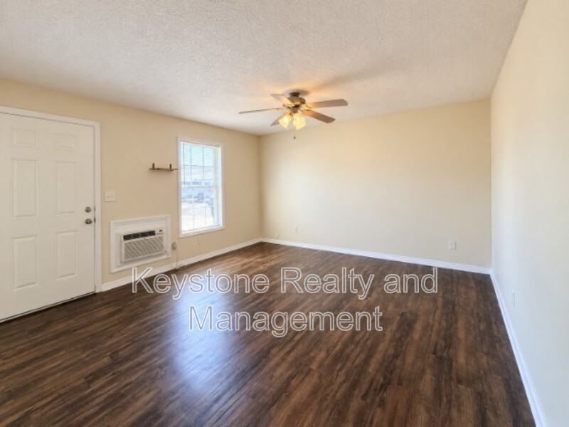919 Gabby Ln - Photo 5 of 11