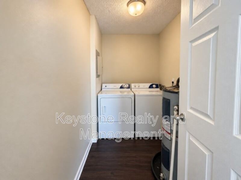 919 Gabby Ln - Photo 6 of 11