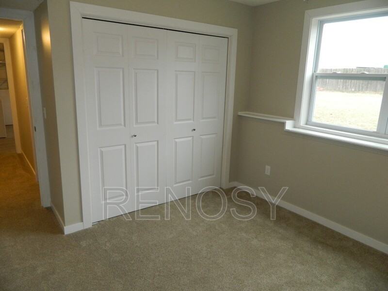 808 Ne Jacob St - Photo 7 of 20