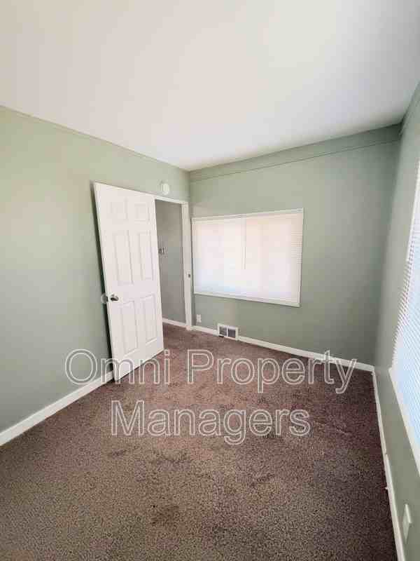8494 Studebaker Ave - Photo 5 of 15