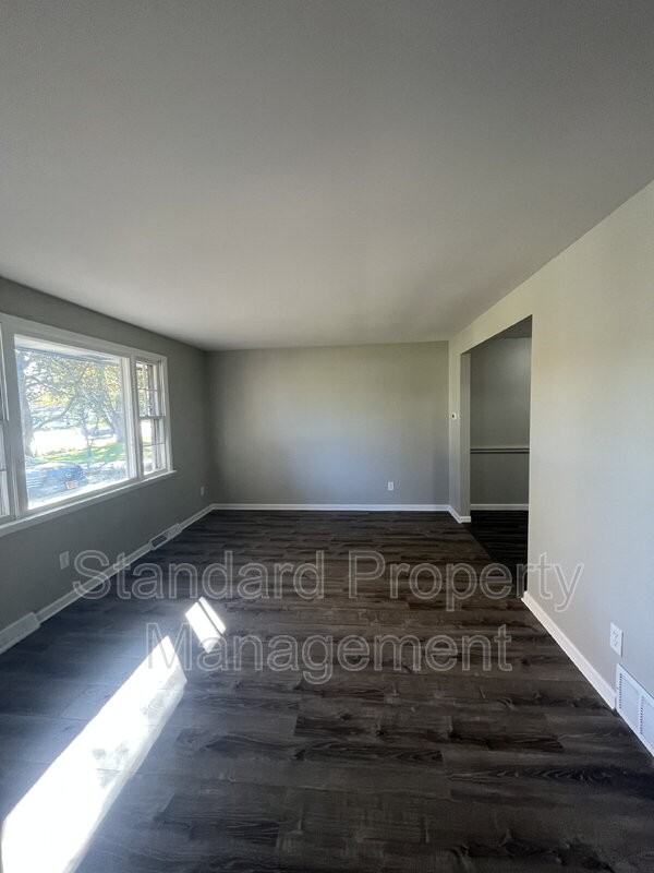 4432 Buffalo Rd - Photo 2 of 34