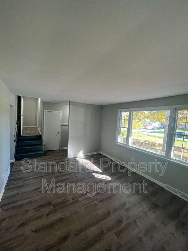 4432 Buffalo Rd - Photo 3 of 34
