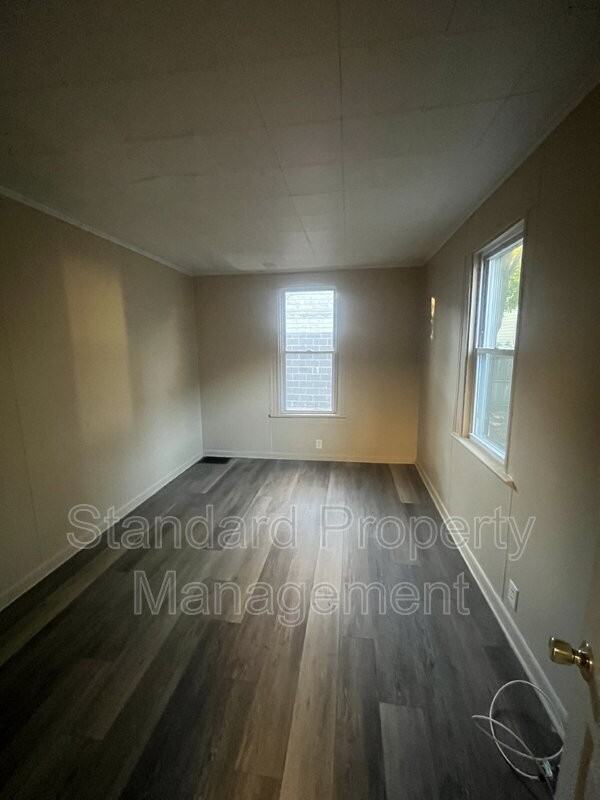 89 Cleon St - Photo 7 of 18