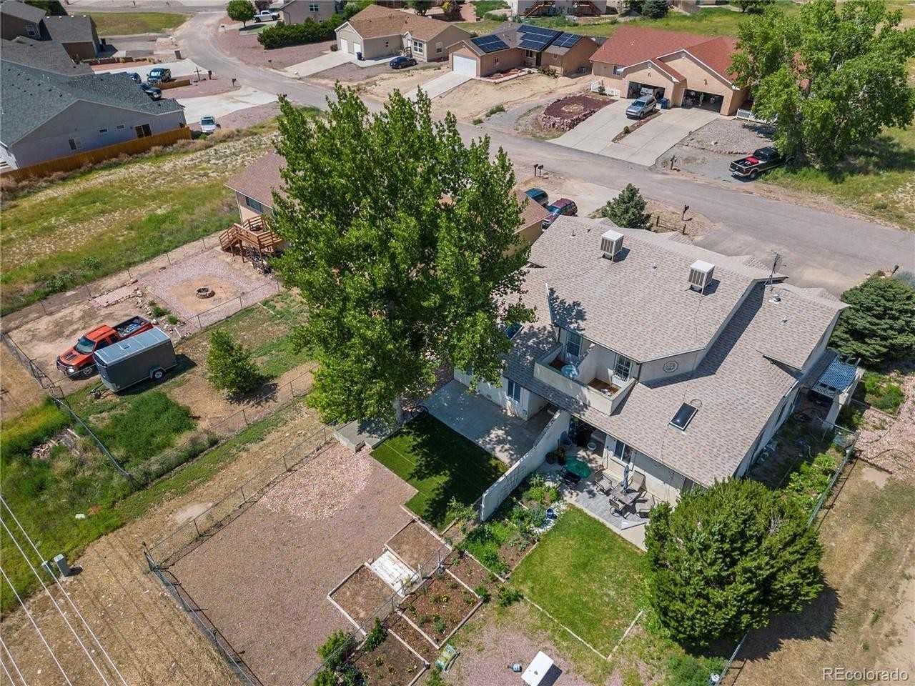 228 W Elbow Dr - Photo 4 of 32