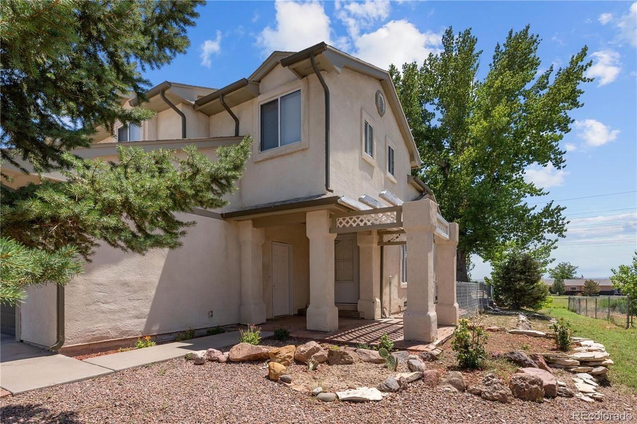 228 W Elbow Dr - Photo 6 of 32