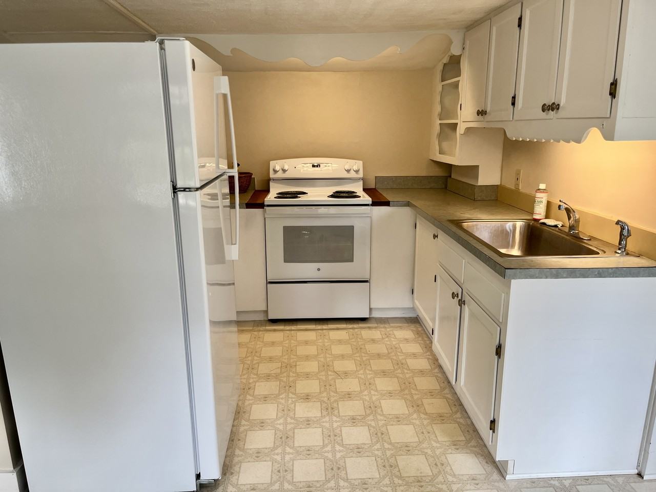 94R Andover St #REAR - Photo 2 of 10