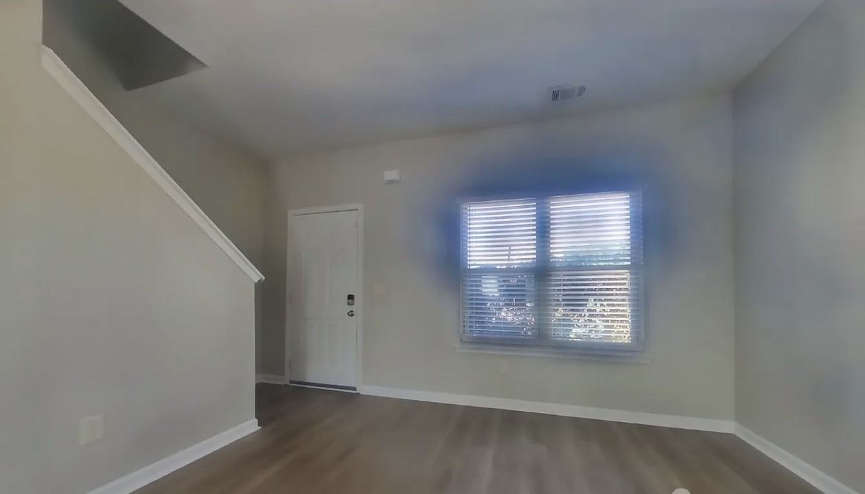 96 Wyndham Ct Se #96 - Photo 4 of 17