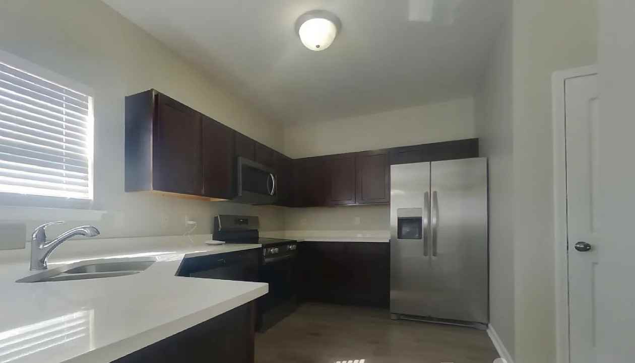 96 Wyndham Ct Se #96 - Photo 5 of 17