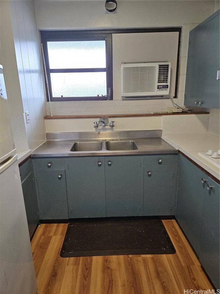 32 N School St #2 - Photo 3 of 11