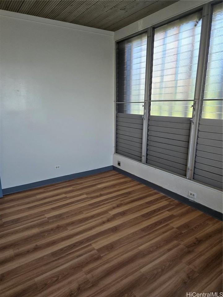 32 N School St #2 - Photo 7 of 11