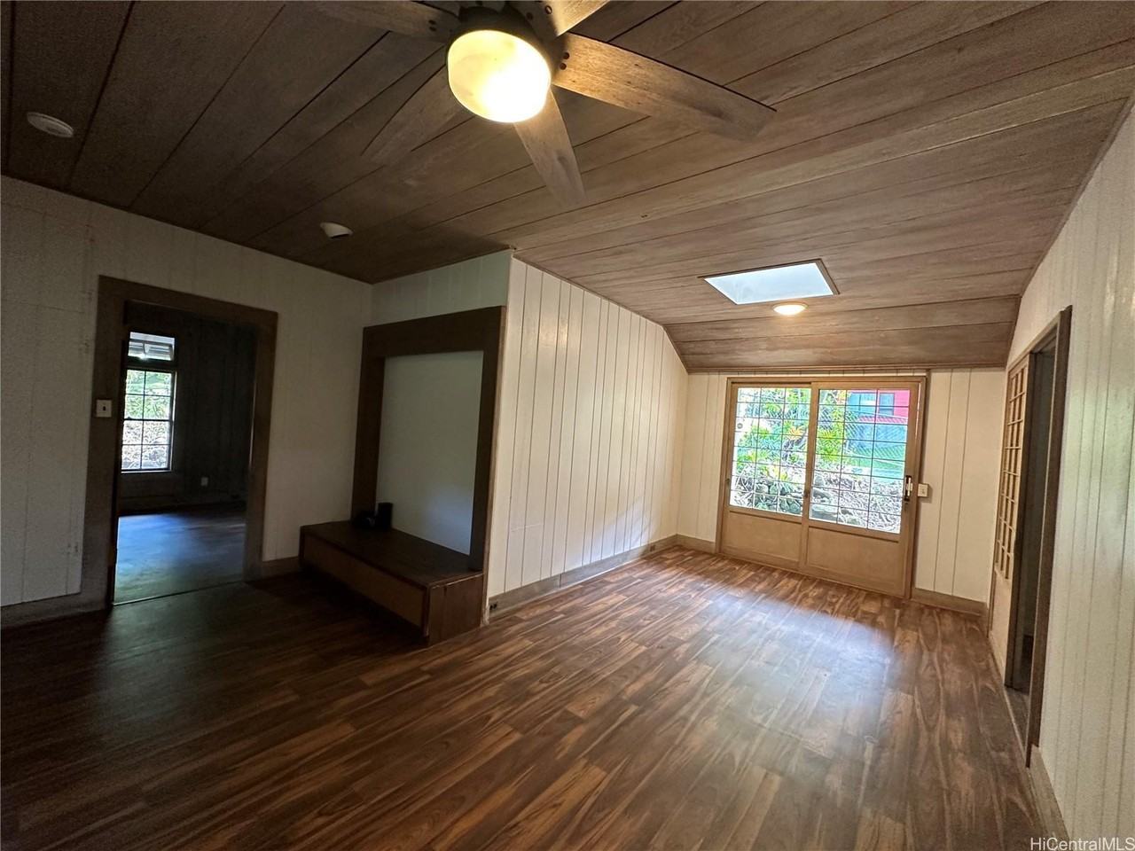 3333 Kaohinani Dr - Photo 5 of 10