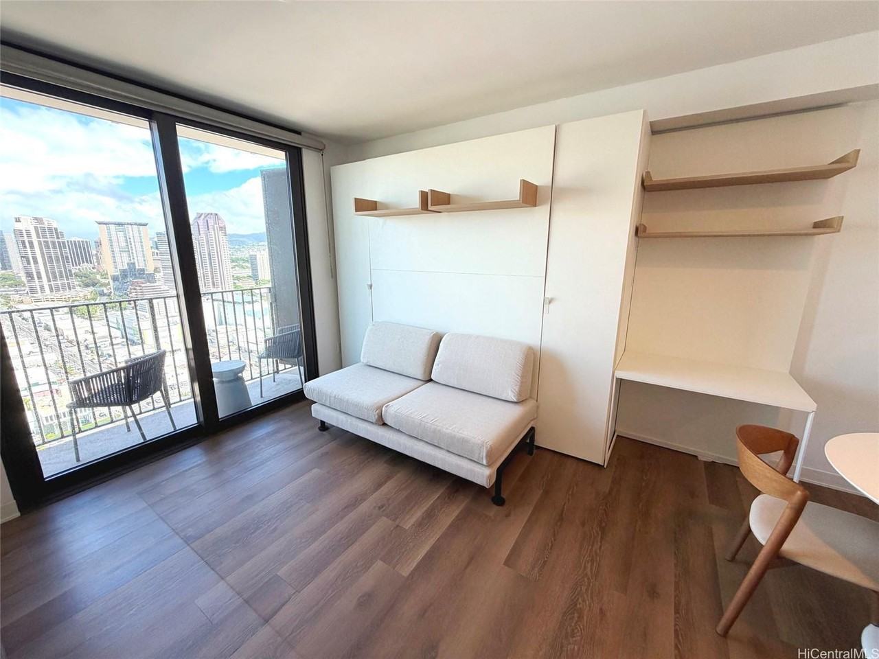 987 Queen St #2809 - Photo 7 of 25