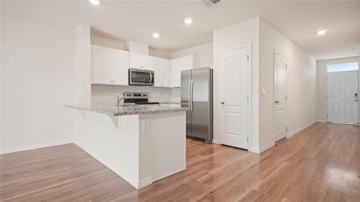 1311 Tallowwood Ln - Photo 5 of 25