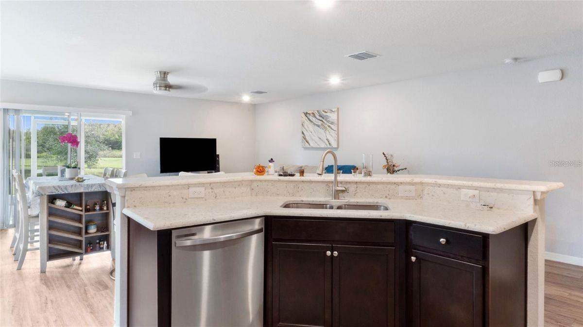 2922 Fieldwood Cir - Photo 6 of 16