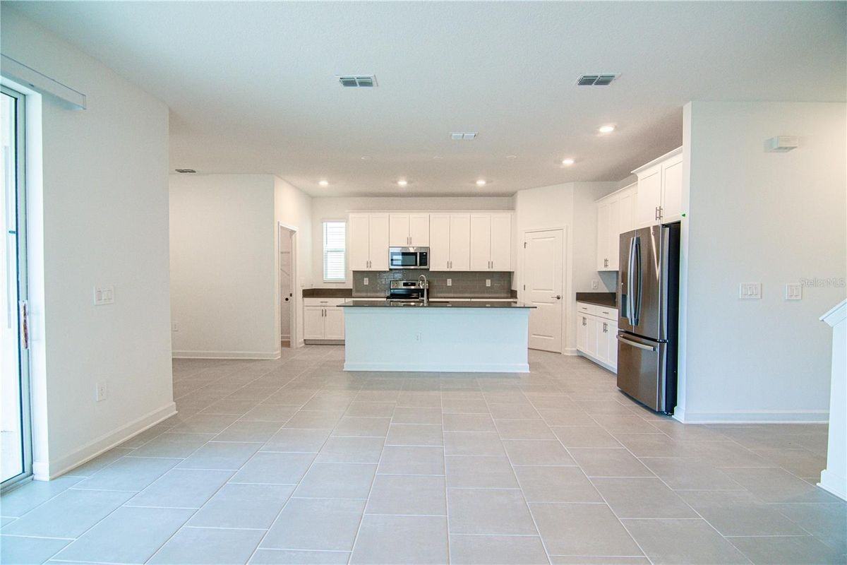 3106 Park Vale Rd - Photo 4 of 33