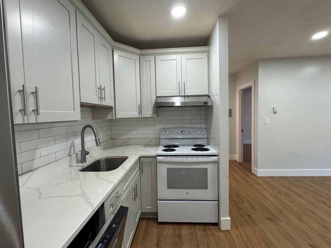 79 Arlington St - Photo 2 of 11