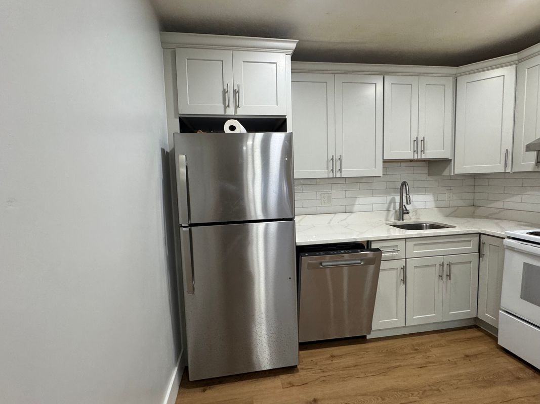 79 Arlington St - Photo 6 of 11