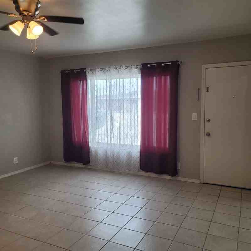 16687 Lynn St - Photo 5 of 23