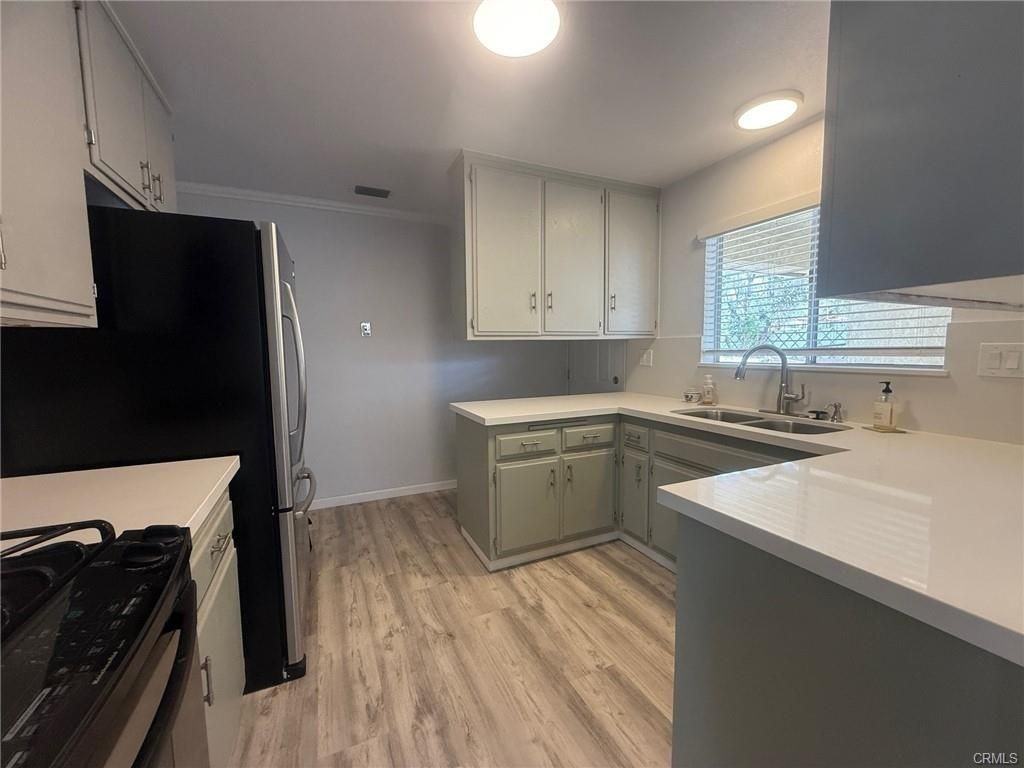 34465 J St - Photo 3 of 11