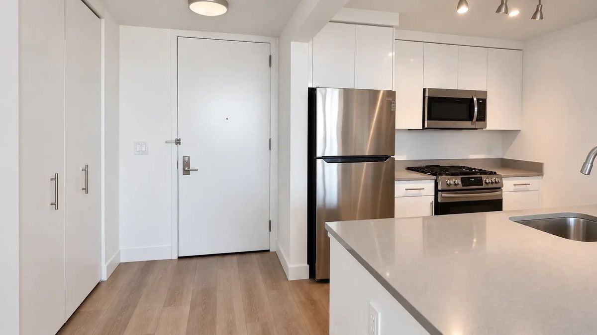 5241 Center Blvd - Photo 5 of 17