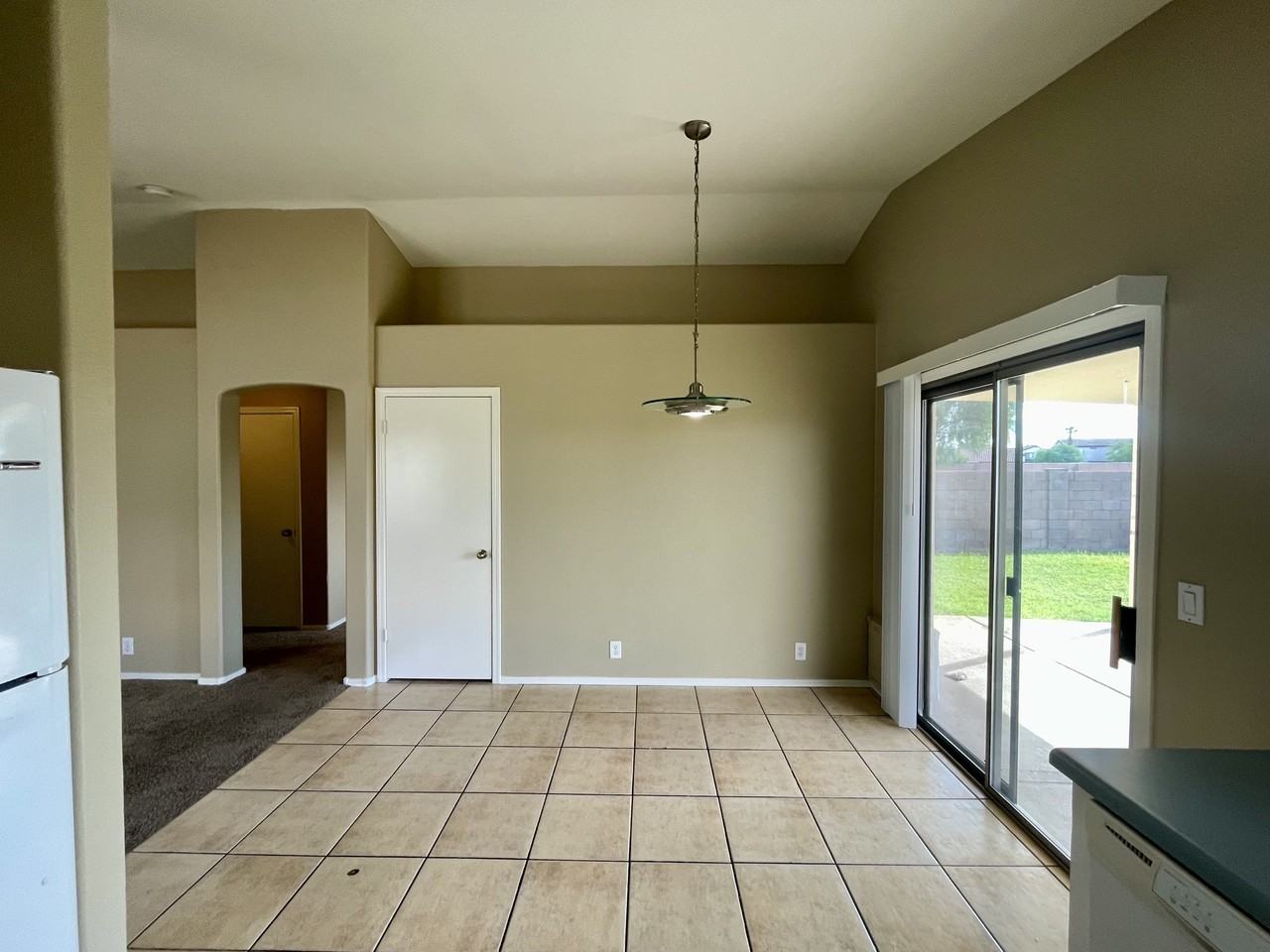 16574 N 158th Ave - Photo 7 of 24