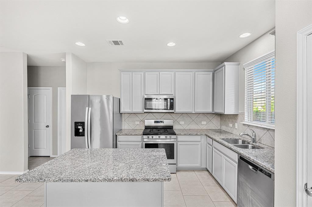 108 Normal School Way - Photo 7 of 29