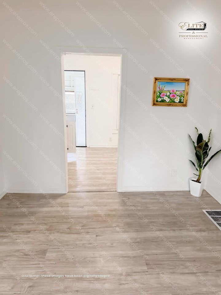 15813 Wabash St - Photo 2 of 13