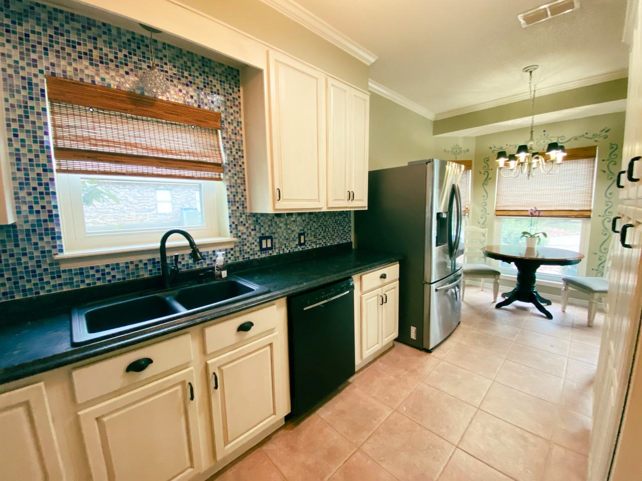 1357 Greenvista Ln - Photo 6 of 40