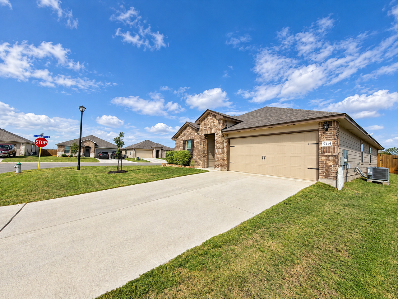 9114 Cantera Ridge Rd - Photo 3 of 25