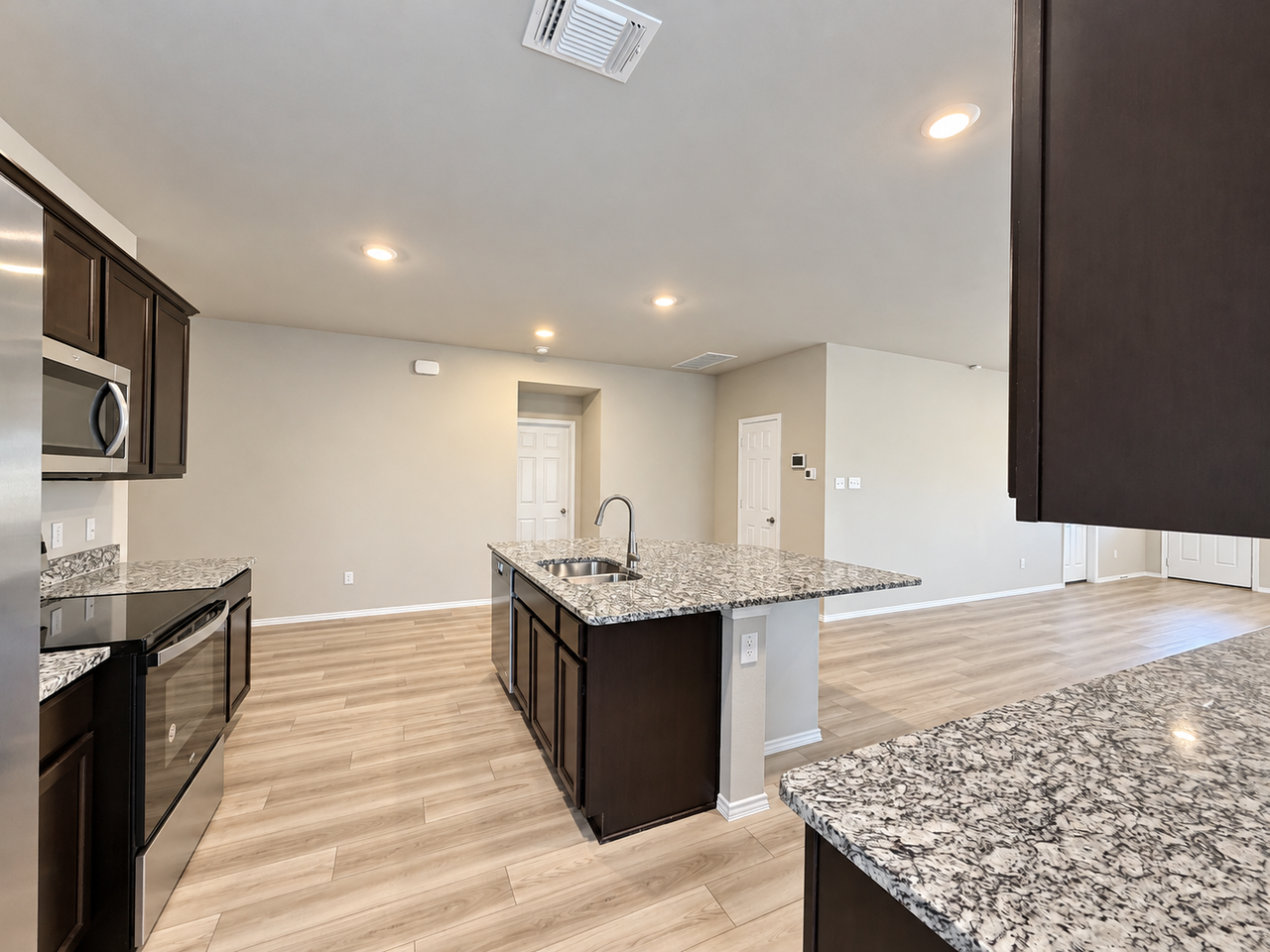 9114 Cantera Ridge Rd - Photo 4 of 25