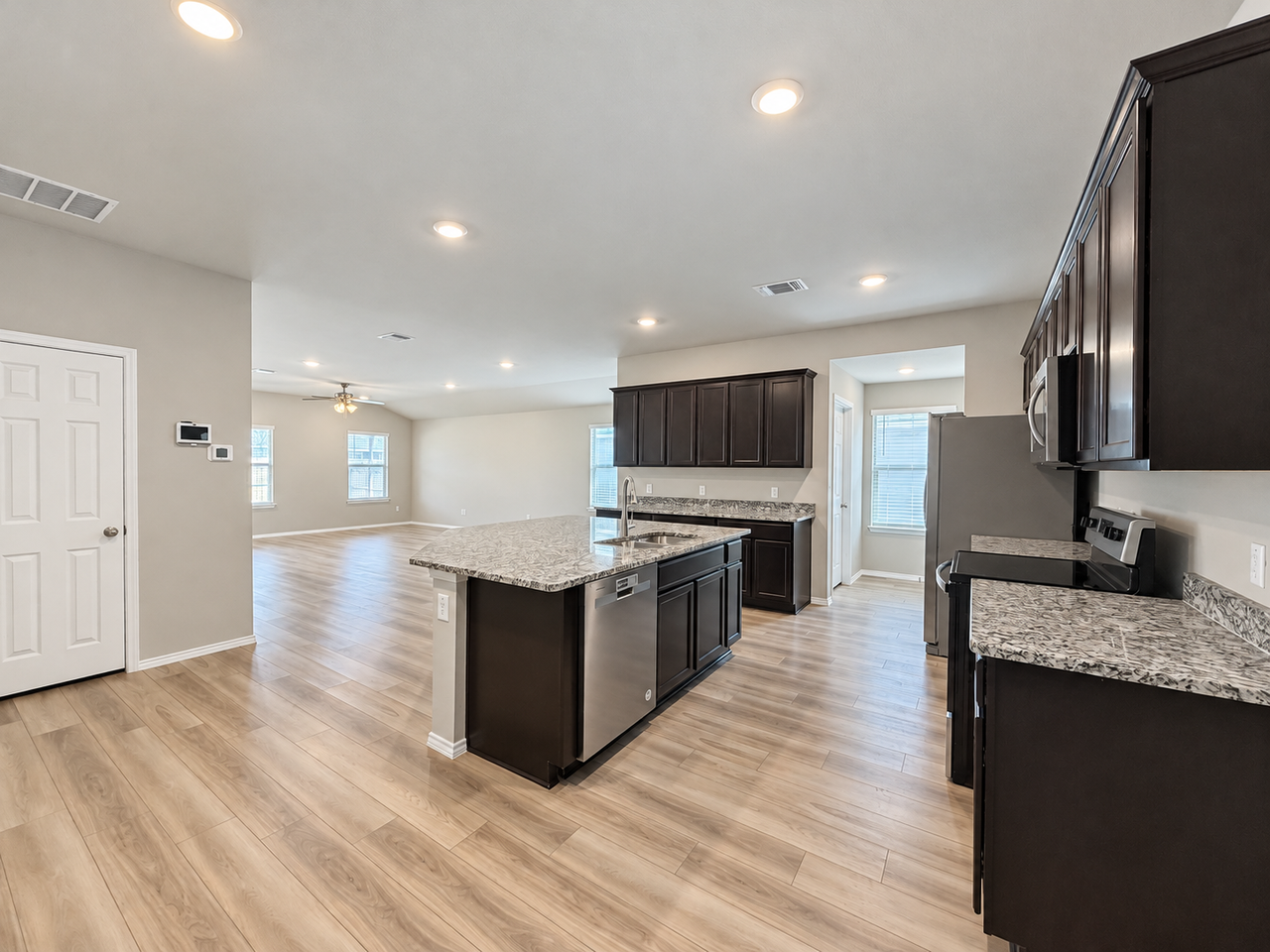 9114 Cantera Ridge Rd - Photo 6 of 25