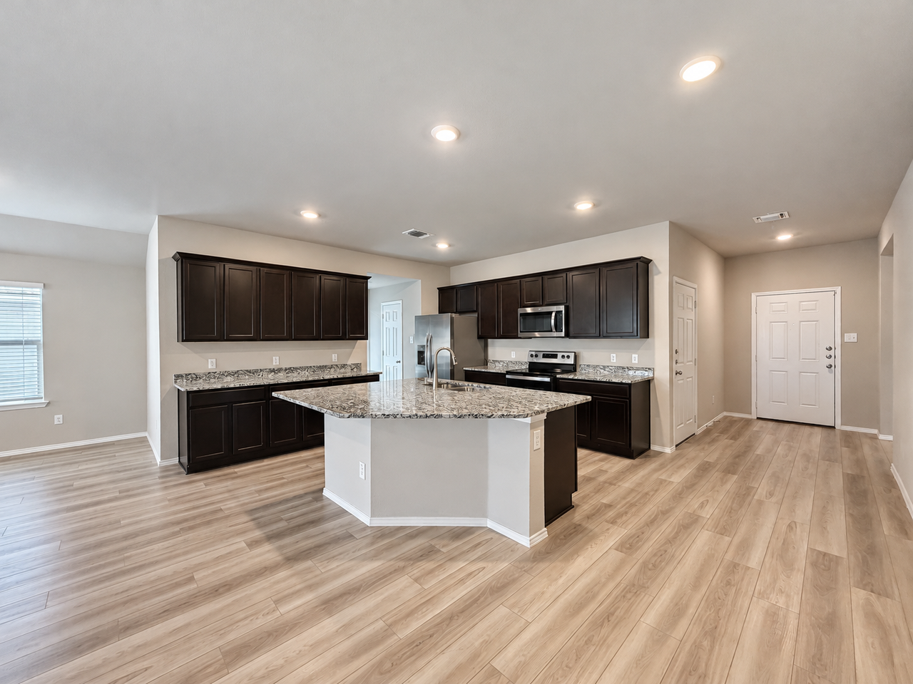 9114 Cantera Ridge Rd - Photo 7 of 25