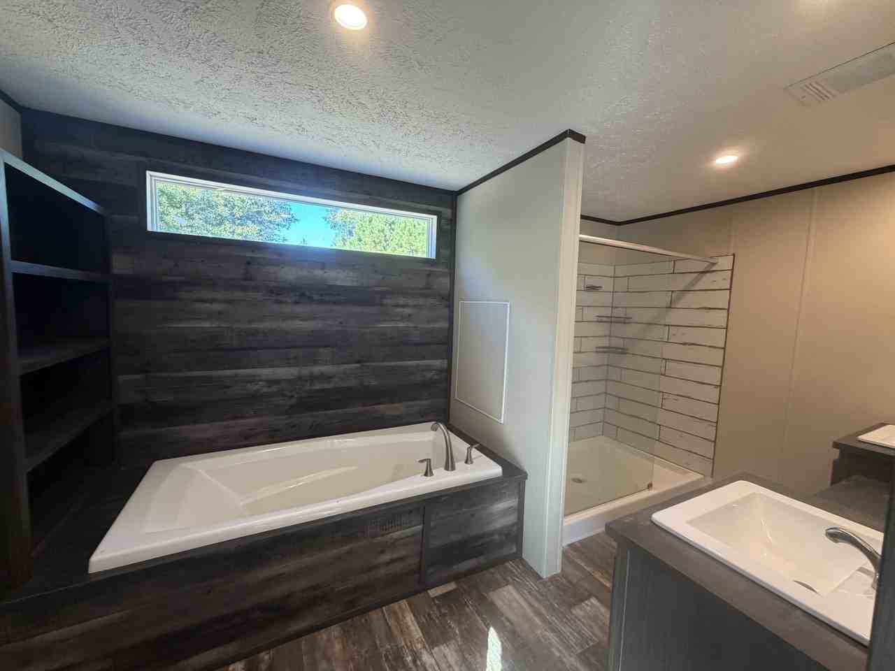 65 Bay Creek Rd - Photo 5 of 20