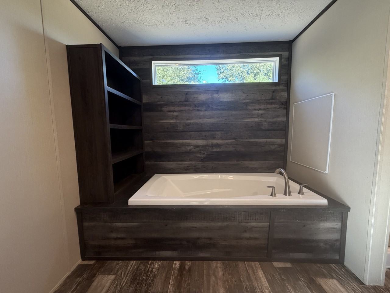 65 Bay Creek Rd - Photo 6 of 20