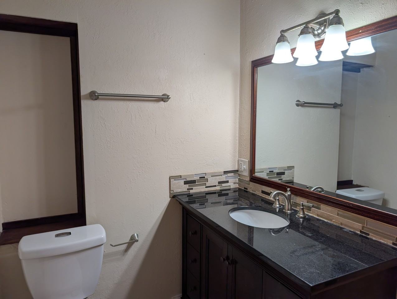 10821 Forest Hills Dr - Photo 7 of 42