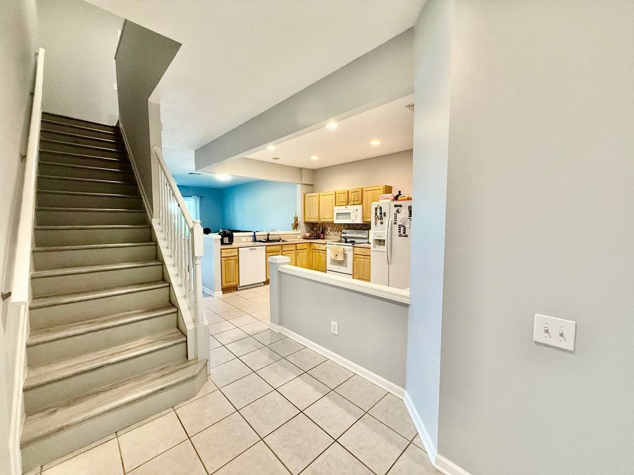 8570 Sandy Beach St - Photo 4 of 35