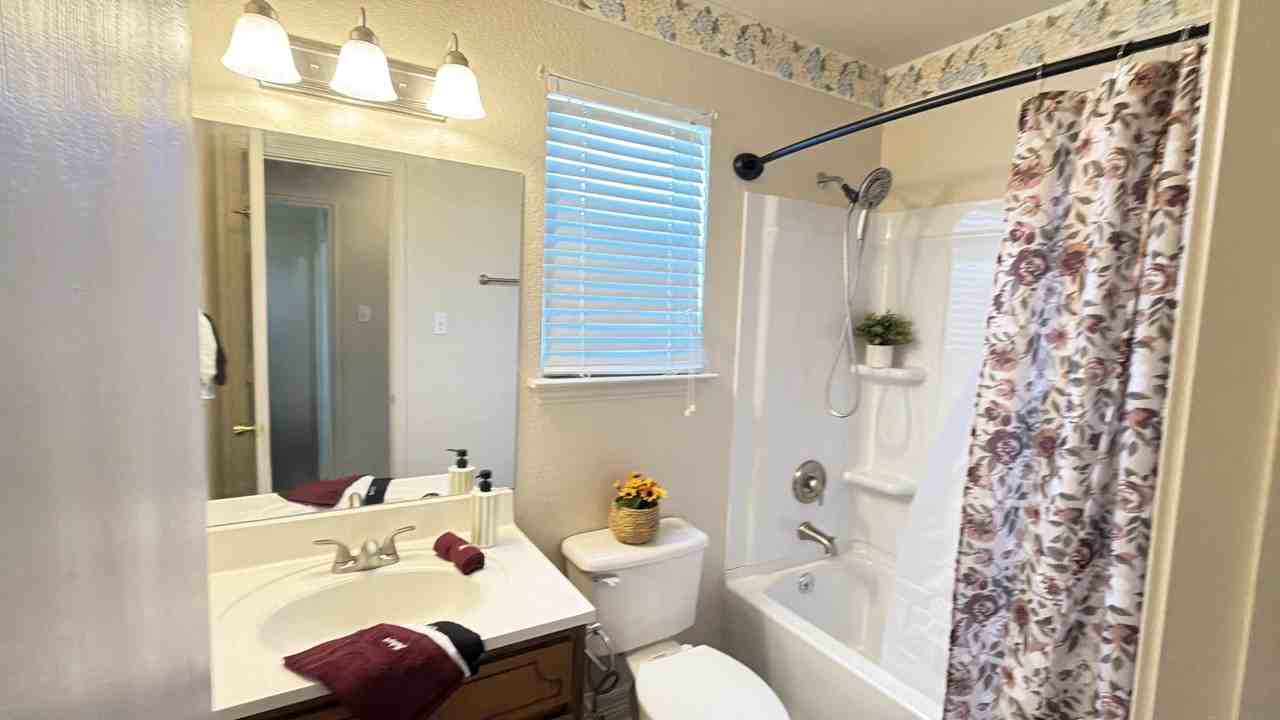 132 Private Road 4806 #B - Photo 6 of 17
