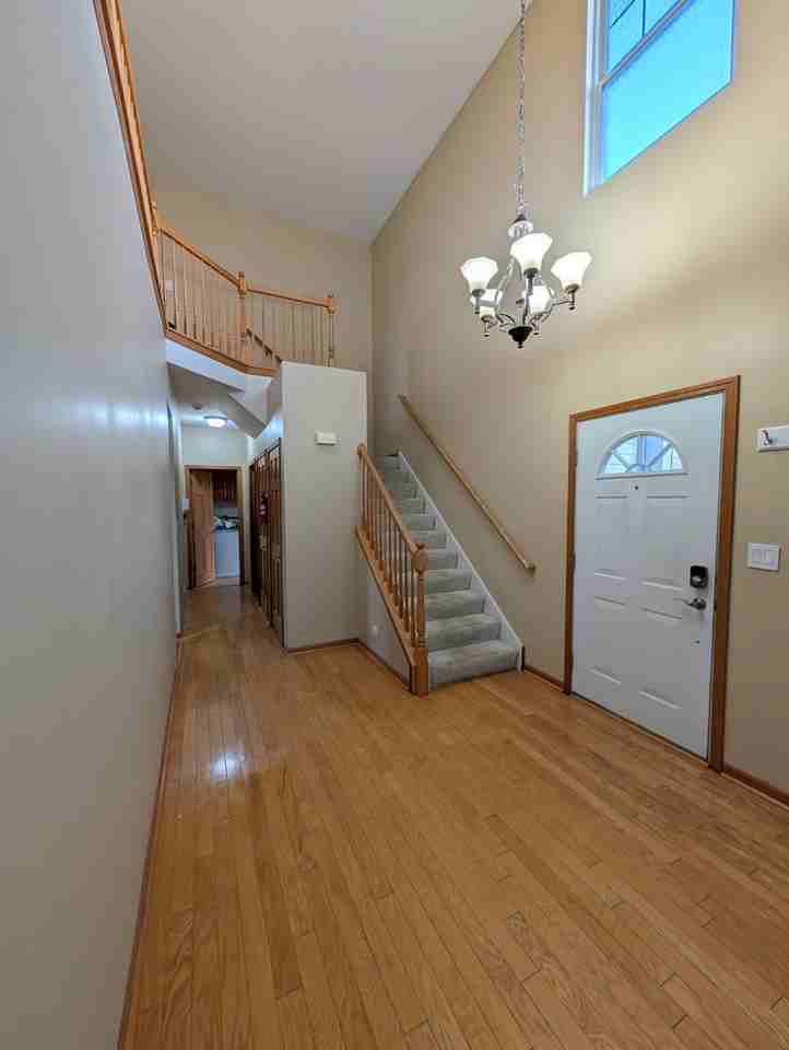 707 Thompson Ave #NA - Photo 2 of 19