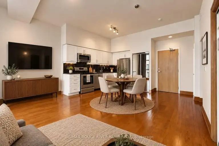 601 Kingston Rd #606 - Photo 7 of 8