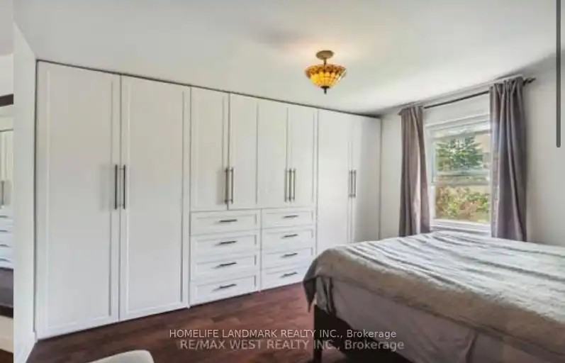 68 Hastings Ave - Photo 2 of 12