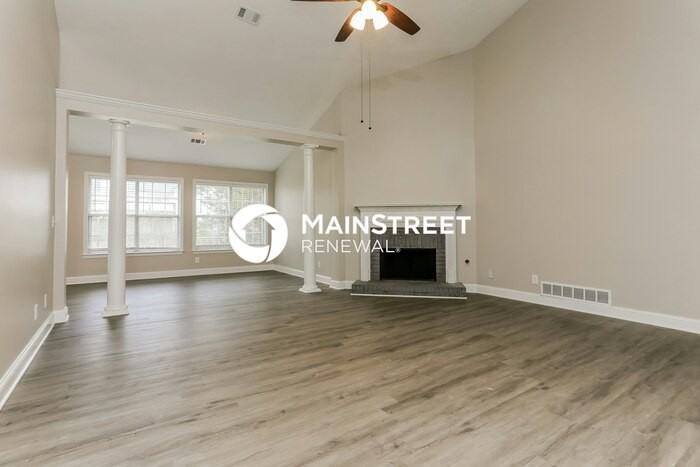 428 Little Mac Ln - Photo 3 of 16