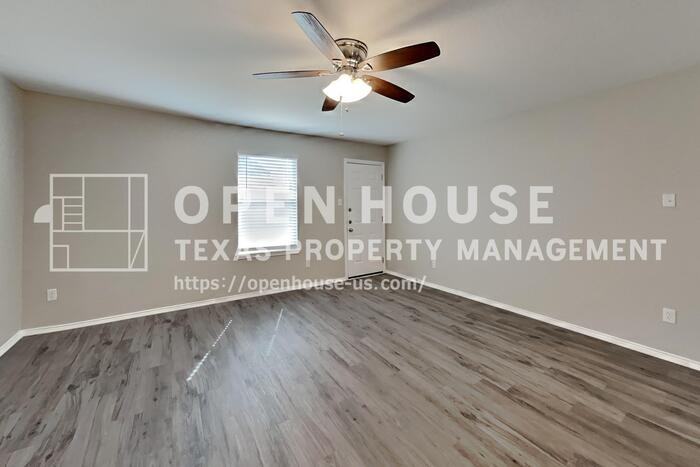 1269 Wysteria Ln - Photo 4 of 21