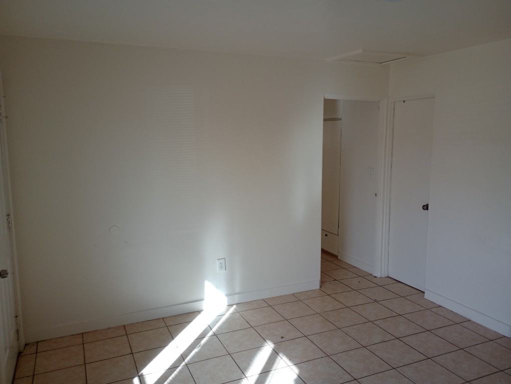 408 N Stuart Blvd #C - Photo 5 of 12